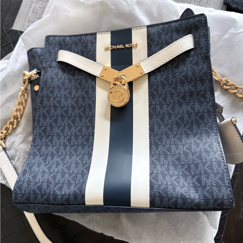 Michael Kors Nouveau Hamilton Large Logo Messenger Bag